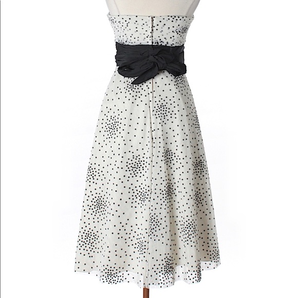 Lovely dress - Picture 2 of 3